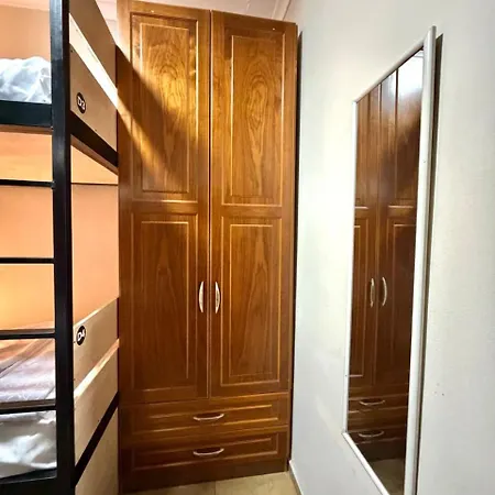 Hostel Pmg Tirana