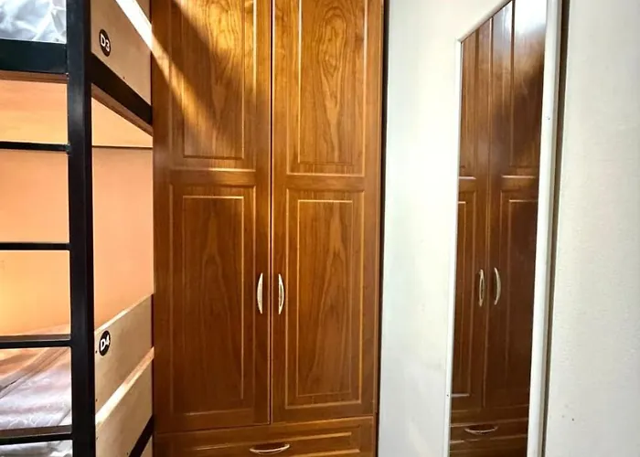 旅馆 Pmg 地拉那